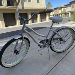 Women’s Huffy Beach  Cruiser 