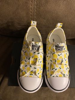 Infant Girls Converse Size 10