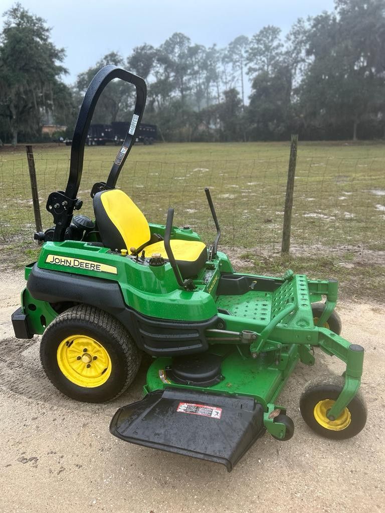 John Deere Zero Turn 60 Inch Lawn Mower for Sale in Astatula, FL - OfferUp