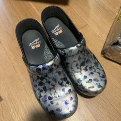 Dansko XP 2.0 Clogs-Lightweight Slip-Resistant Footwear for Comfort and Support-Ideal for Long Standing Professionals-Nursing, Healthcare Professional