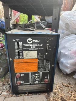Thunderbolt 225 Welding Machine