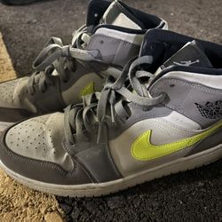 Size 10 Nike Air Jordan 1 Mid Gray / Yellow Nike Mens Sneaker Shoes 554724-074