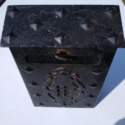 Antique House Wall Mount Mailbox