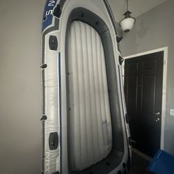 5 Person 1,320 lb. Capacity Intex Excursion 5 Inflatable Boat.