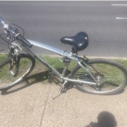 Men’s bike ready to ride