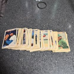 SET OF 1994 CUBAN LEAGUE BASEBALL CARDS 