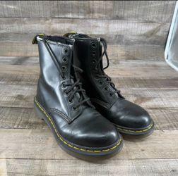 Dr Martens Boots Women Size 5 The Original Black Leather