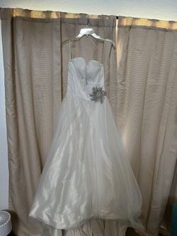 Vintage Style Never Worn Wedding Dress