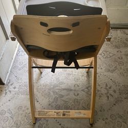 Abiie High Chair