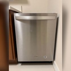 Whirlpool Built-in Dishwasher, Stainless Steel - Like New – Swampscott, MA