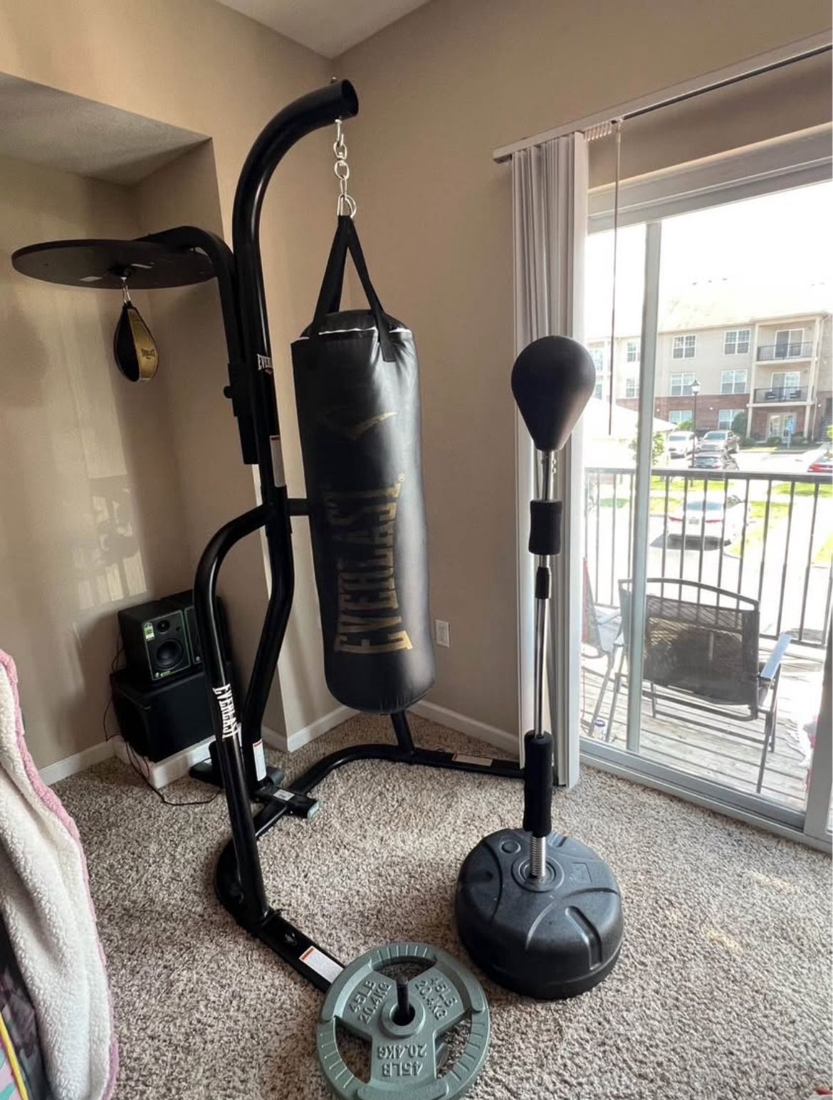 Punching Bag And Speed Bag With Reflex 