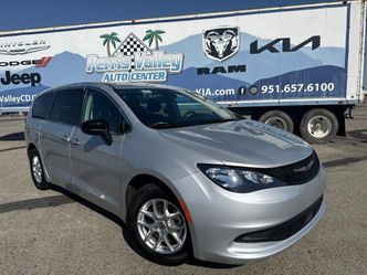 2024 Chrysler Voyager