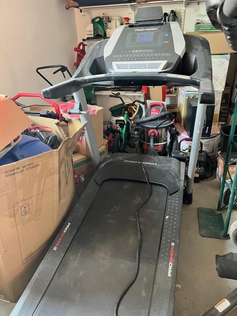 proform proshox 3 treadmill, Used Very Little, Just Sitting In The Garage Msrp 1000