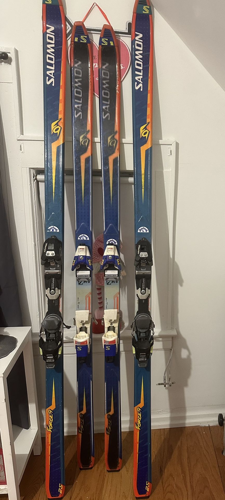 Skis