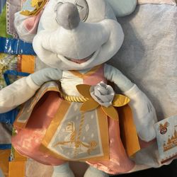 Minnie Mouse Plushie