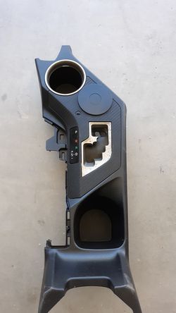 2013 toyota rav4 center console