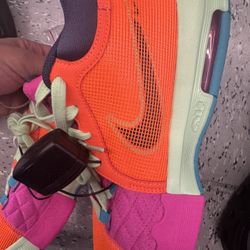 Nike 