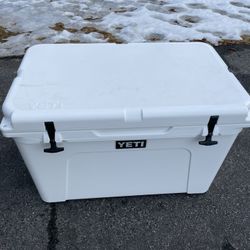 Yeti 105 Tundra Cooler 