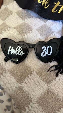 Sash & Sunglasses