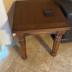 2 Matching Brown Wood End Tables