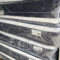 🛏Mattresses Pillow top for your comfort 🟩Same day delivery available🚛 🟠Queen sizes $199 🟡Full sizes $179 🟢Twin sizes $119 🔵Cal king $319 🟣E. K