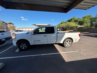 2005 Nissan titan se