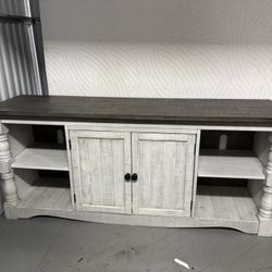 MEDIA CENTER