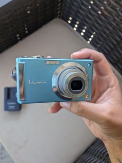 Panasonic Lumix DMC-FS3 Baby Blue Digital Camera 📸