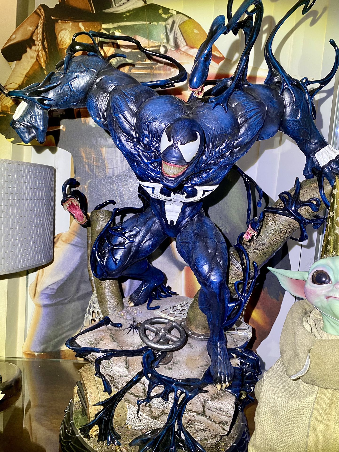 Prime 1 Studios 1/4 Venom Statue Ex Version