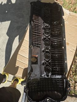 From A Bmw 530i 2002 M54 Engine Valve Cover