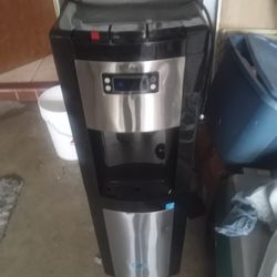Hot And Cold Water Dispenser 