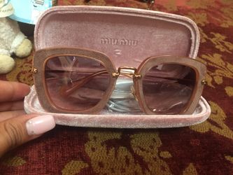 Miu Miu smu 070