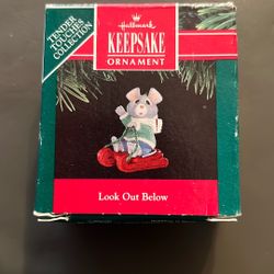 AUTHENTIC VTG HALLMARK ORNAMENT