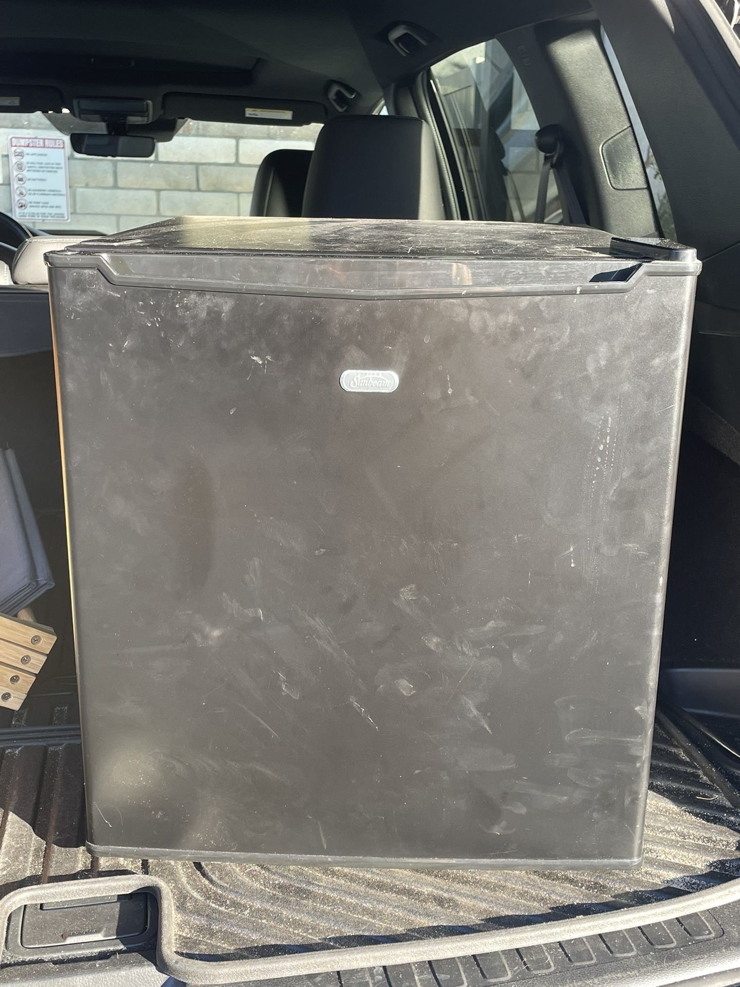 Sunbeam Mini Fridge