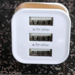 1 Pc Single Usb To Multi Usb Adapter.  Gold,black,silver In Color.