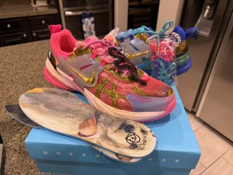Brand New Nike V2K Run Doernbecher Khovny Vignery