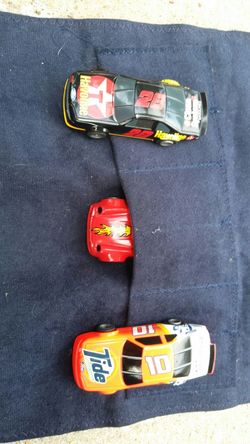 1997 Daytona 500 slotcar car track with 3 cars