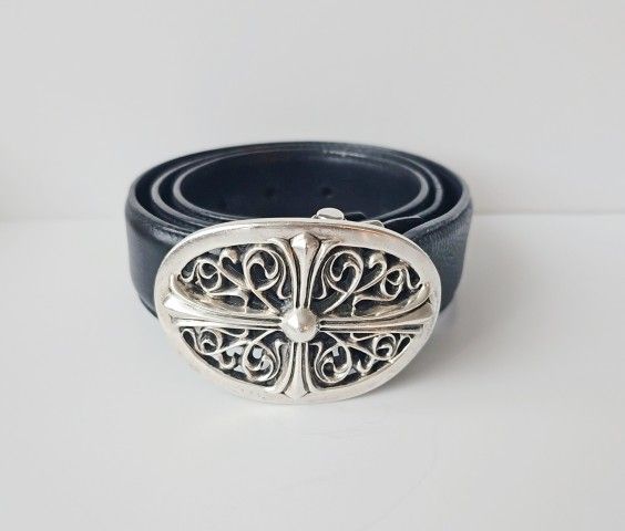 Authentic CH Classic Oval Buckle And Belt Set.