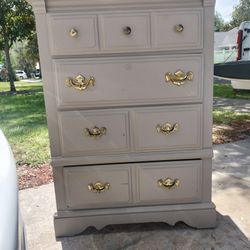 ✨Vintage Shabby Chic Gray Solid Wood Chest Dresser – Timeless Charm & Functionality💫
