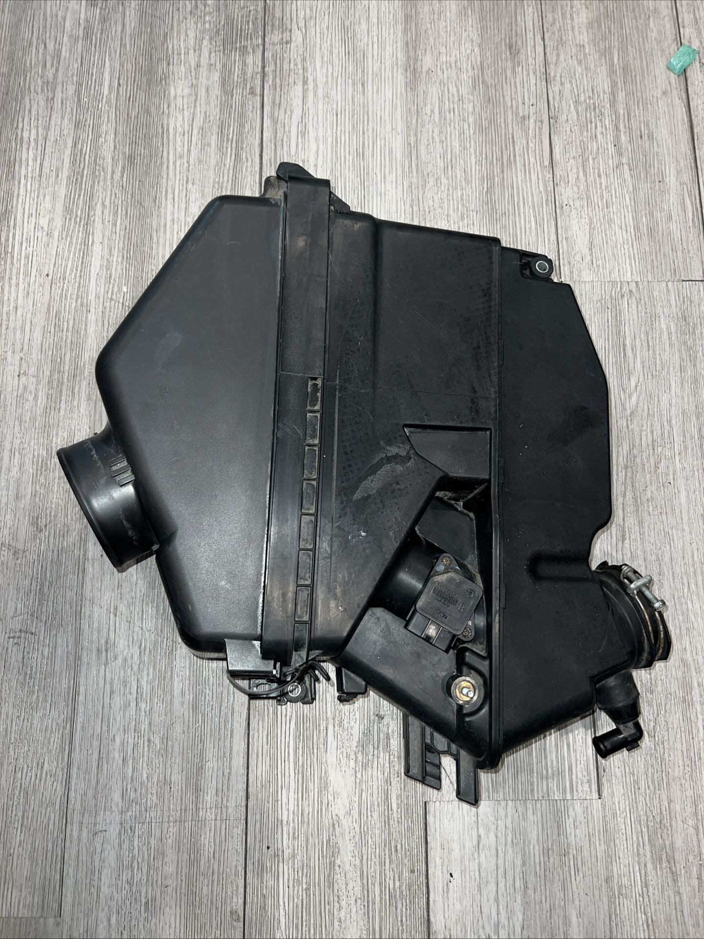 2005-2015 TOYOTA TACOMA Air Cleaner 4.0L 6 Cylinder 1GRFE Engine