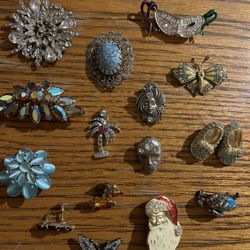 Brooch 