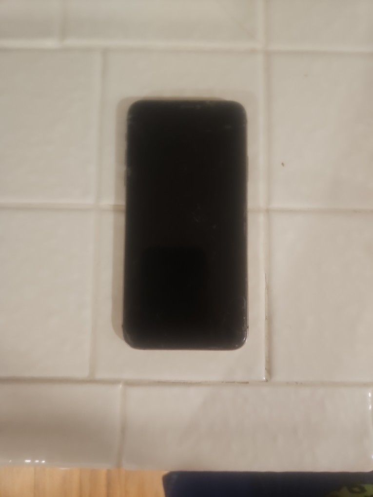 IPhone- FOR PARTS