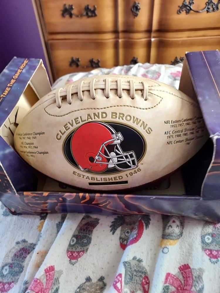 Cleveland Browns Championship Football New In Box Make Offer