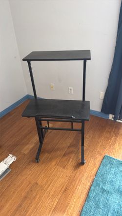 Mobile adjustable sit, stand desk