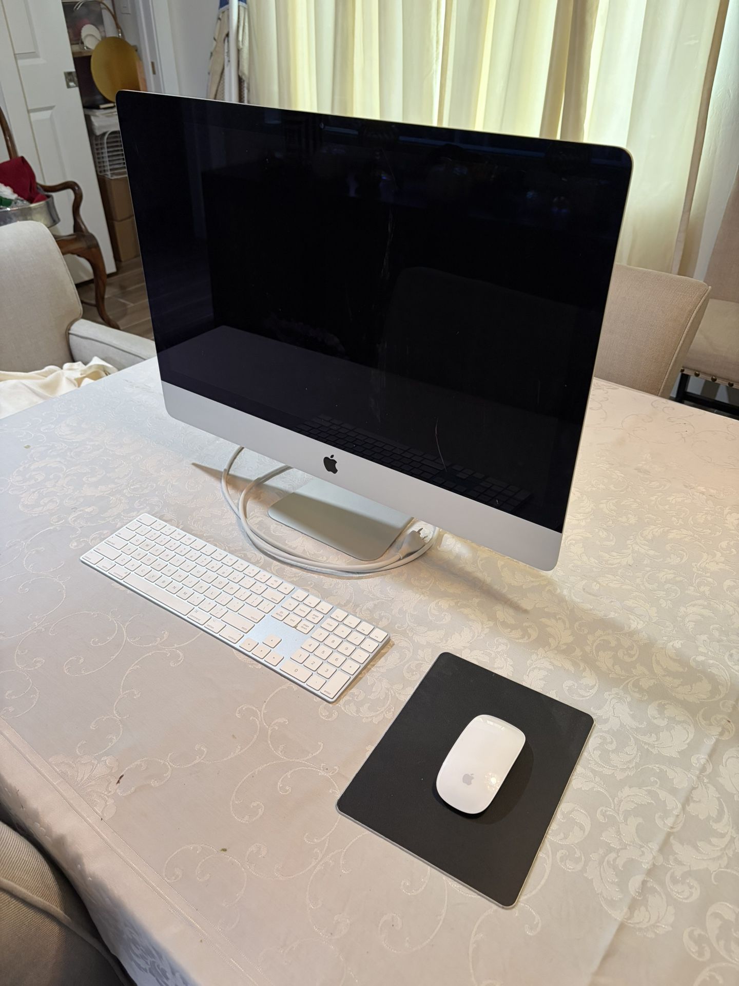 2015 Apple iMac 27” Retina 5K With Wireless Apple Mouse & Keyboard 