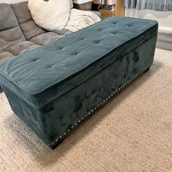 Large Storage Ottoman Trunk With Studs Color Is Blue Turquoise Velvet Smoke Free home 