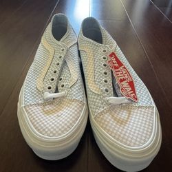 Brand New Vans Size 8