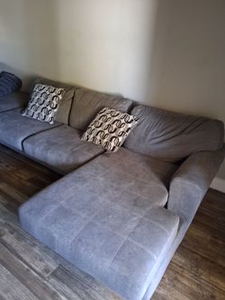 GRAY COUCH