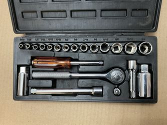 Workmans Choice Brand Ratchet And Socket Set.