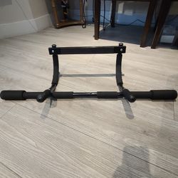 Multi Grip Doorway Pull Up Bar
